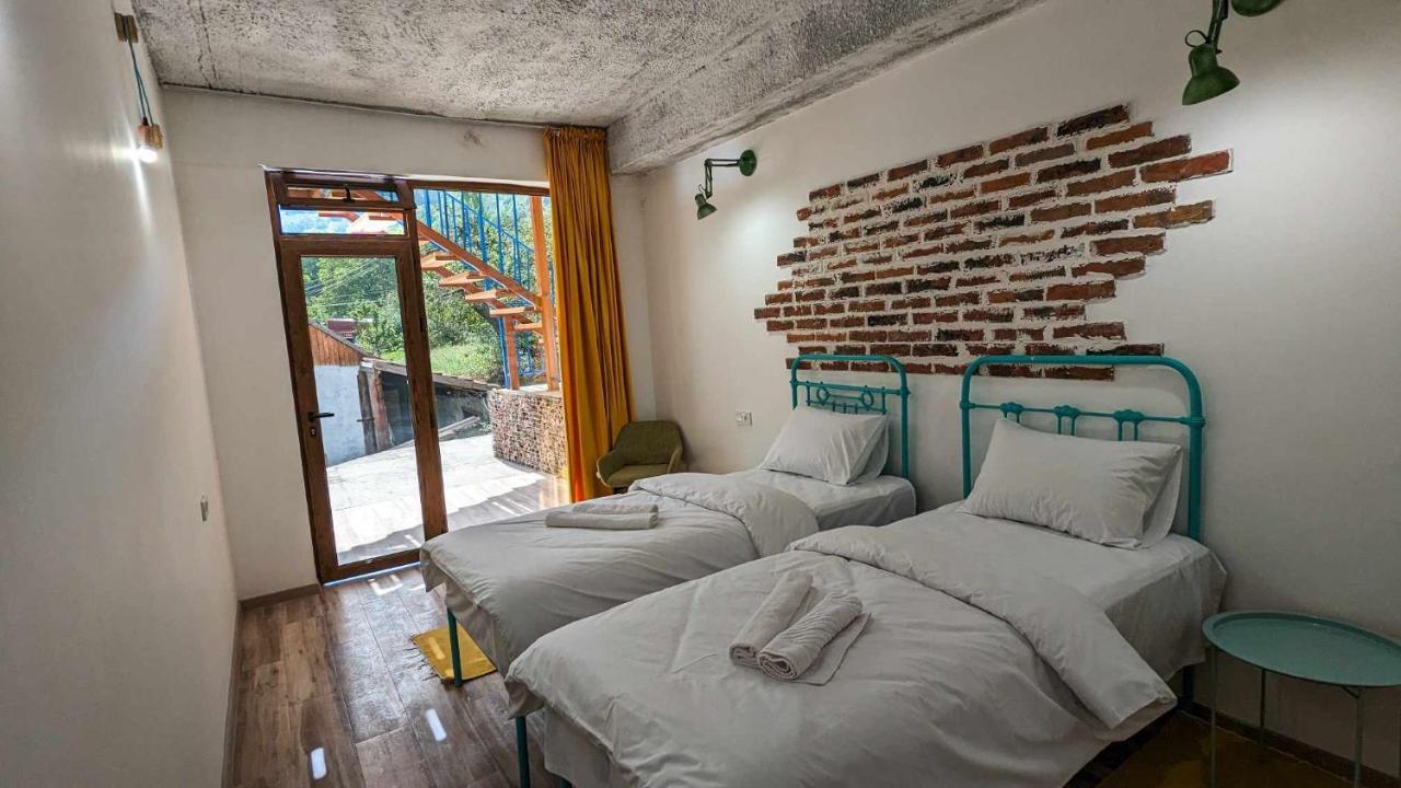 Hotel Arevi Gosh Exterior foto